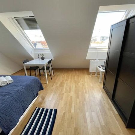 Eca Rooftop Live - Private Rooms & Serviced Apartments Wina Bagian luar foto