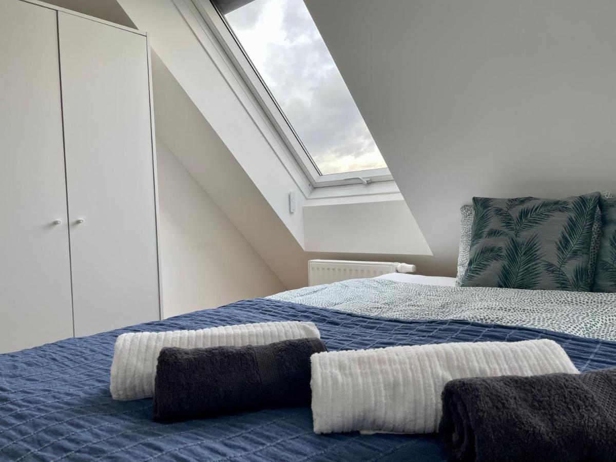 Eca Rooftop Live - Private Rooms & Serviced Apartments Wina Bagian luar foto